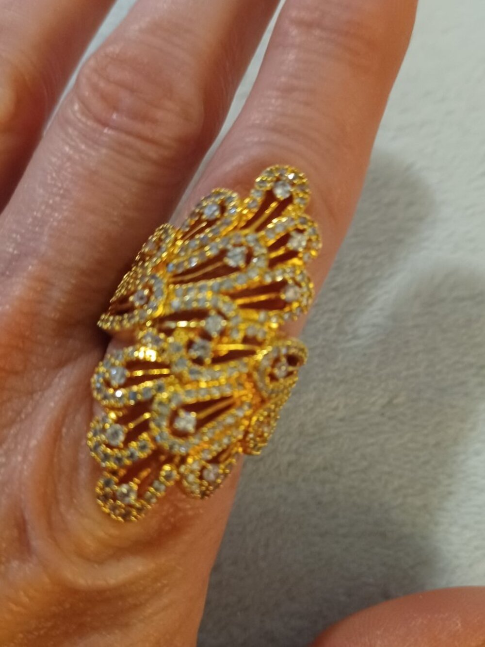 18k YG GF Rhinestone Ring